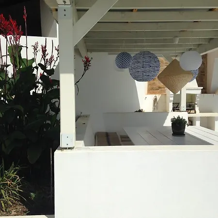 Latas Country House